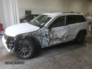 2017 Jeep Grand Cherokee 75th Anniversary с VIN 1C4RJEAG0HC664452, выставлен на аукционе Copart как лот 56218785 с пробегом 109 627 миль миль и Списание • Salvage title. История ставок и продаж доступна на DreamBid. Изображение 1.