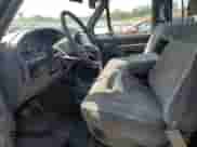 1992 Ford F-150 z VIN 1FTEF14N5NLA13140, wystawiony jako Copart lot #61419835 z przebiegiem 180 090 mil mil oraz Czysty tytuł • Clean title. Historia ofert i sprzedaży dostępna na DreamBid. Obrazek 7.