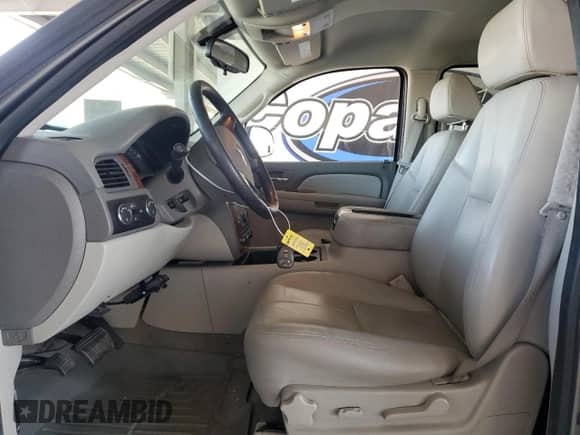 2009 Chevrolet Tahoe 2LT z VIN 1GNFK23049R104731, wystawiony jako Copart lot #70754315 z przebiegiem 168 780 mil mil oraz Szkoda całkowita • Salvage title. Historia ofert i sprzedaży dostępna na DreamBid. Obrazek 7.