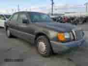 1992 Mercedes-Benz 300 z VIN WDBED30E5NB605052, wystawiony jako Copart lot #80143485 z przebiegiem 305 210 mil mil oraz Czysty tytuł • Clean title. Historia ofert i sprzedaży dostępna na DreamBid. Obrazek 4.