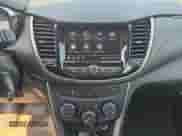 2020 Chevrolet Trax LS с VIN 3GNCJNSB5LL269468, выставлен на аукционе IAAI как лот 43552264 с пробегом 70 378 миль миль и . История ставок и продаж доступна на DreamBid. Изображение 27.