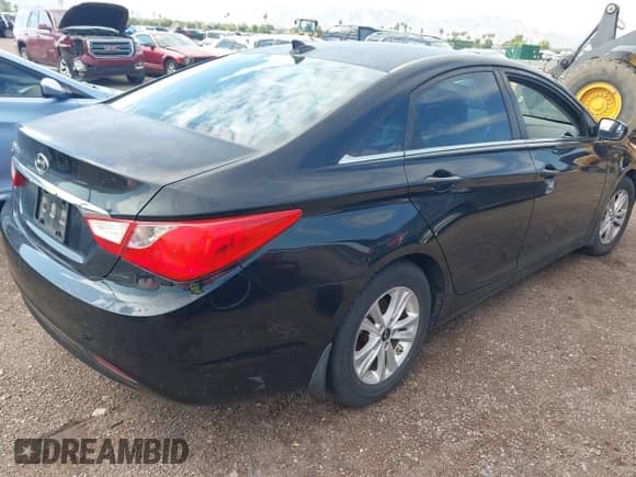 2012 Hyundai Sonata GLS with VIN 5NPEB4AC0CH461979, listed as a IAAI auction lot 43099377 with 187,885 mi miles and . Bid and sale history available at DreamBid. Image 4.