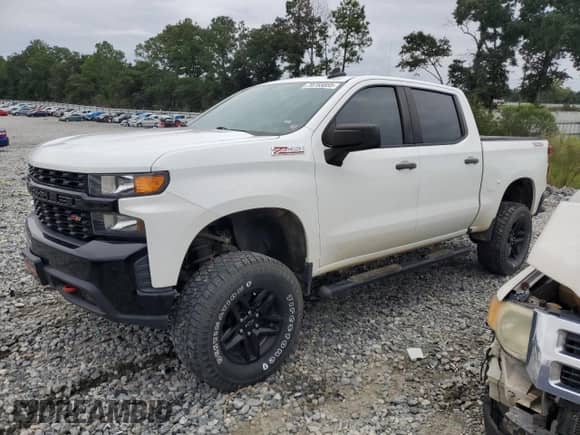 2020 Chevrolet Silverado 1500 Custom Trail Boss with VIN 1GCPYCEFXLZ151238, listed as a Copart auction lot 70755055 with 66,021 mi miles and Salvage title. Bid and sale history available at DreamBid. Image 1.