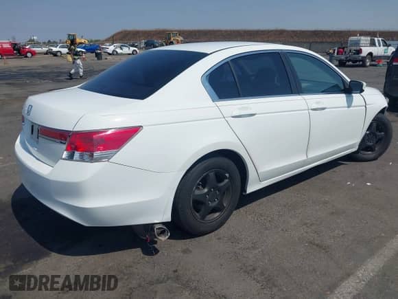 2012 Honda Accord LX с VIN 1HGCP2F38CA093582, выставлен на аукционе IAAI как лот 43145247 с пробегом 219 517 миль миль и . История ставок и продаж доступна на DreamBid. Изображение 4.