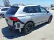 2023 Volkswagen Tiguan SE R-Line Black с VIN 3VVCB7AX9PM134414, выставлен на аукционе IAAI как лот 42814576 с пробегом 14 508 миль миль и . История ставок и продаж доступна на DreamBid. Изображение 4.