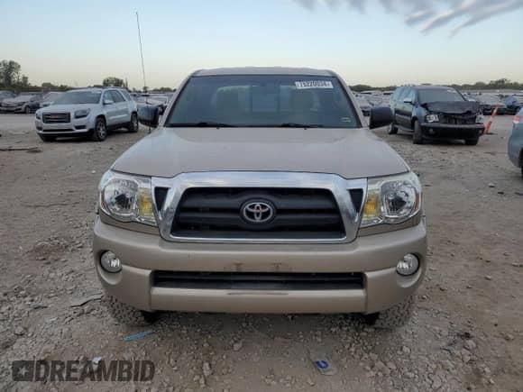 2005 Toyota Tacoma z VIN 5TEUU42N75Z113067, wystawiony jako Copart lot #75220034 z przebiegiem 123 653 mil mil oraz Szkoda całkowita • Salvage title. Historia ofert i sprzedaży dostępna na DreamBid. Obrazek 5.