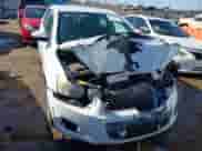 2016 Chevrolet Sonic LS z VIN 1G1JA6SH8G4175356, wystawiony jako IAAI lot #41662554 z przebiegiem Nie podano mil oraz . Historia ofert i sprzedaży dostępna na DreamBid. Obrazek 11.