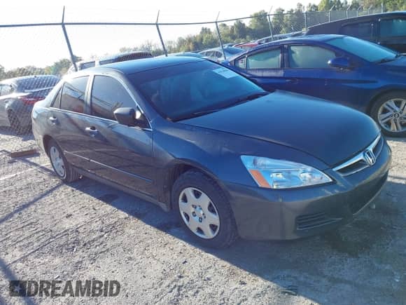 2007 Honda Accord LX z VIN 1HGCM56467A229216, wystawiony jako IAAI lot #43510840 z przebiegiem 225 089 mil mil oraz . Historia ofert i sprzedaży dostępna na DreamBid. Obrazek 1.