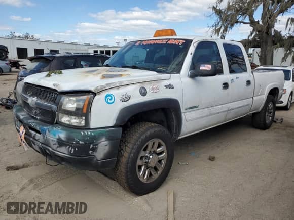 2005 Chevrolet Silverado 1500HD LS с VIN 1GCGK13U15F837731, выставлен на аукционе Copart как лот 81183584 с пробегом Не указан миль и Списание • Salvage title. История ставок и продаж доступна на DreamBid. Изображение 1.