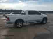 2015 Ram 1500 Laramie z VIN 1C6RR6NT2FS542353, wystawiony jako Copart lot #66445715 z przebiegiem 97 947 mil mil oraz Szkoda całkowita • Salvage title. Historia ofert i sprzedaży dostępna na DreamBid. Obrazek 3.