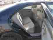 2010 Toyota Camry LE z VIN 4T4BF3EK8AR077858, wystawiony jako IAAI lot #43204574 z przebiegiem 102 122 mil mil oraz . Historia ofert i sprzedaży dostępna na DreamBid. Obrazek 8.