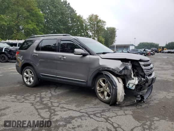 2011 Ford Explorer Limited с VIN 1FMHK8F88BGA78153, выставлен на аукционе Copart как лот 81710825 с пробегом 129 460 миль миль и Списание • Salvage title. История ставок и продаж доступна на DreamBid. Изображение 4.