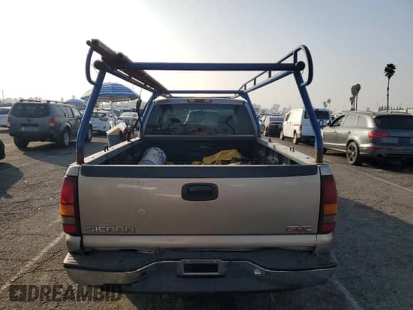 2002 GMC Sierra 1500 SLE с VIN 1GTEC19T32E124432, выставлен на аукционе Copart как лот 83583374 с пробегом Не указан миль и Списание • Salvage title. История ставок и продаж доступна на DreamBid. Изображение 6.