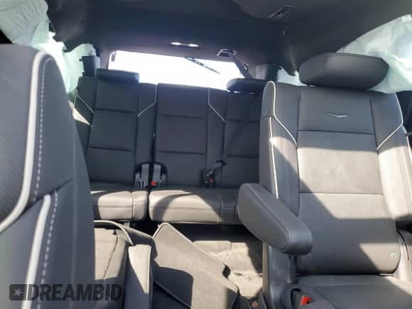 2024 Cadillac Escalade 4WD Sport с VIN 1GYS4FKL6RR260591, выставлен на аукционе Copart как лот 75762764 с пробегом 4 420 миль миль и Списание • Salvage title. История ставок и продаж доступна на DreamBid. Изображение 10.