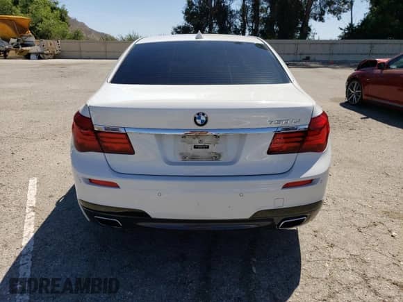 2015 BMW 7 Series 750Li with VIN WBAYE8C50FD782356, listed as a Copart auction lot 64578895 with 195,656 mi miles and Clean title. Bid and sale history available at DreamBid. Image 6.