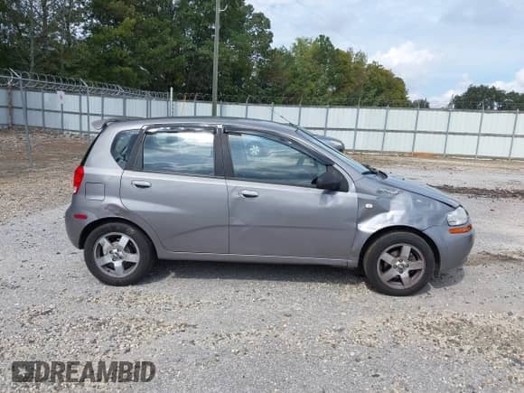 2007 Chevrolet Aveo LS с VIN KL1TD66657B745641, выставлен на аукционе IAAI как лот 43319514 с пробегом 344 327 миль миль и . История ставок и продаж доступна на DreamBid. Изображение 6.