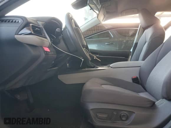 2022 Toyota Camry LE с VIN 4T1C11AK0NU700595, выставлен на аукционе Copart как лот 81089635 с пробегом 20 430 миль миль и Списание • Salvage title. История ставок и продаж доступна на DreamBid. Изображение 7.