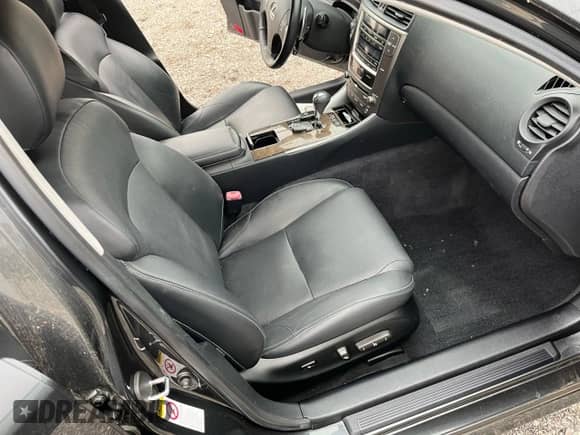 2009 Lexus IS 250 z VIN JTHCK262992029024, wystawiony jako Copart lot #91111165 z przebiegiem 85 071 mil mil oraz Czysty tytuł • Clean title. Historia ofert i sprzedaży dostępna na DreamBid. Obrazek 5.