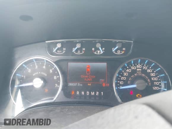 2011 Ford F-150 XLT z VIN 1FTFW1ET2BFA91919, wystawiony jako IAAI lot #43335943 z przebiegiem 280 037 mil mil oraz . Historia ofert i sprzedaży dostępna na DreamBid. Obrazek 7.