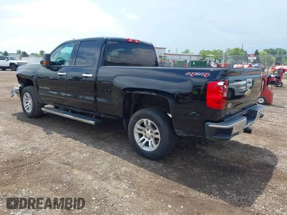 2015 Chevrolet Silverado 1500 LT с VIN 1GCVKREC1FZ191584, выставлен на аукционе IAAI как лот 42748746 с пробегом 156 923 миль миль и . История ставок и продаж доступна на DreamBid. Изображение 3.