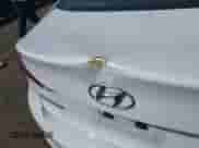 2018 Hyundai Elantra Value Edition z VIN 5NPD84LF1JH257304, wystawiony jako IAAI lot #43089105 z przebiegiem 81 456 mil mil oraz . Historia ofert i sprzedaży dostępna na DreamBid. Obrazek 18.