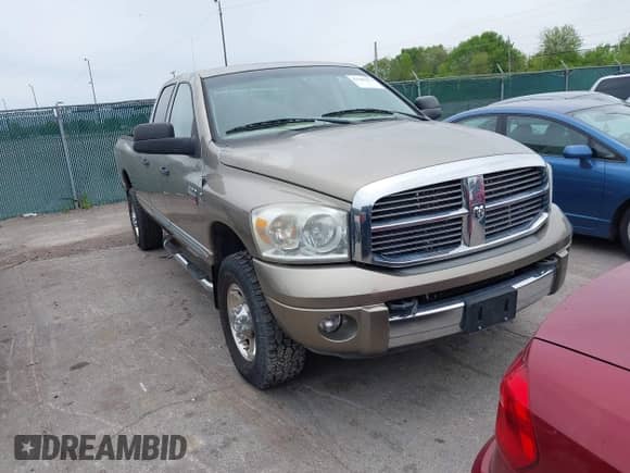 2008 Dodge 2500 SLT с VIN 3D7KS28A68G176642, выставлен на аукционе IAAI как лот 42309414 с пробегом Не указан миль и . История ставок и продаж доступна на DreamBid. Изображение 1.