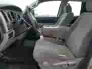 2012 Toyota Tundra z VIN 5TFRU5F13CX027956, wystawiony jako Copart lot #43580265 z przebiegiem 156 862 mil mil oraz Szkoda całkowita • Salvage title. Historia ofert i sprzedaży dostępna na DreamBid. Obrazek 7.