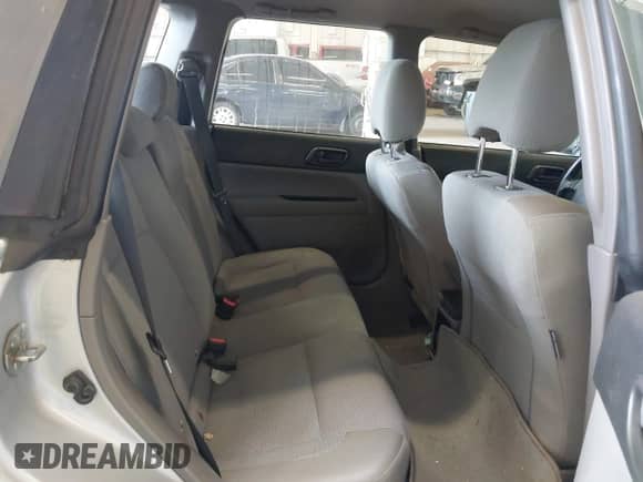 2004 Subaru Forester X with VIN JF1SG63604H737591, listed as a IAAI auction lot 42533905 with 188,163 mi miles and . Bid and sale history available at DreamBid. Image 8.