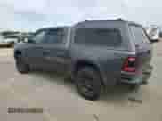 2022 Ram 1500 Rebel z VIN 1C6SRFLM6NN295638, wystawiony jako Copart lot #66517483 z przebiegiem 26 365 mil mil oraz Szkoda całkowita • Salvage title. Historia ofert i sprzedaży dostępna na DreamBid. Obrazek 2.