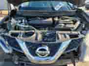 2016 Nissan Rogue SV z VIN KNMAT2MT9GP615899, wystawiony jako Copart lot #85874465 z przebiegiem 150 557 mil mil oraz Szkoda całkowita • Salvage title. Historia ofert i sprzedaży dostępna na DreamBid. Obrazek 12.