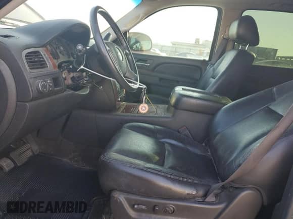 2012 Chevrolet Suburban LTZ with VIN 1GNSCKE08CR141281, listed as a Copart auction lot 87508115 with 139,536 mi miles and Salvage title. Bid and sale history available at DreamBid. Image 7.