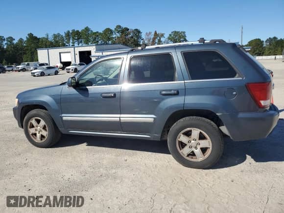 2007 Jeep Grand Cherokee with VIN 1J8HS68M07C701906, listed as a Copart auction lot 87370035 with 186,681 mi miles and Clean title. Bid and sale history available at DreamBid. Image 2.