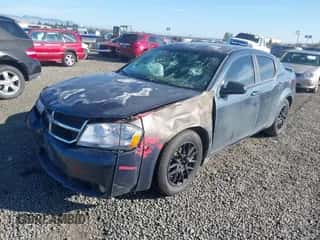 2008 Dodge Avenger SXT z VIN 1B3LC56KX8N229912, wystawiony jako IAAI lot #43479684 z przebiegiem 244 108 mil mil oraz . Historia ofert i sprzedaży dostępna na DreamBid. Obrazek 2.