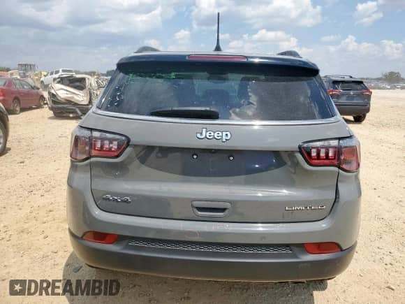 2022 Jeep Compass Limited с VIN 3C4NJDCB9NT135608, выставлен на аукционе Copart как лот 70004105 с пробегом 44 527 миль миль и Списание • Salvage title. История ставок и продаж доступна на DreamBid. Изображение 6.