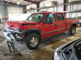 2001 Chevrolet Silverado 1500HD LS с VIN 1GCGK13U21F199192, выставлен на аукционе Copart как лот 62199595 с пробегом 94 246 миль миль и Списание • Salvage title. История ставок и продаж доступна на DreamBid. Изображение 1.