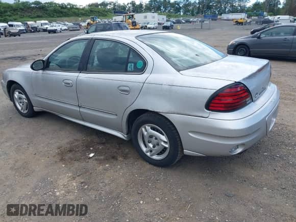 2003 Pontiac Grand Am SE с VIN 1G2NE52F03C125268, выставлен на аукционе IAAI как лот 43073939 с пробегом 72 901 миль миль и . История ставок и продаж доступна на DreamBid. Изображение 3.