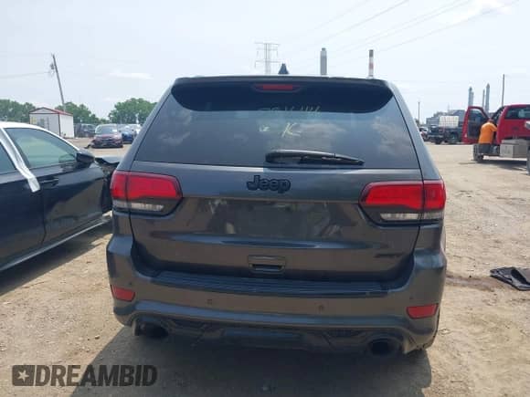 2018 Jeep Grand Cherokee SRT с VIN 1C4RJFDJ7JC281644, выставлен на аукционе IAAI как лот 42481239 с пробегом 160 218 миль миль и . История ставок и продаж доступна на DreamBid. Изображение 16.