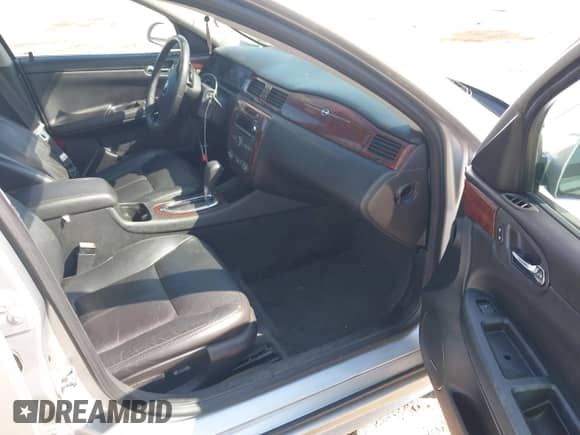 2011 Chevrolet Impala LT Fleet with VIN 2G1WG5EK0B1229369, listed as a IAAI auction lot 40546123 with 165,109 mi miles and . Bid and sale history available at DreamBid. Image 5.