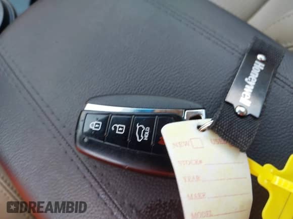 2015 Hyundai Santa Fe с VIN 5XYZWDLA2FG251395, выставлен на аукционе IAAI как лот 42724870 с пробегом 161 300 миль миль и . История ставок и продаж доступна на DreamBid. Изображение 11.
