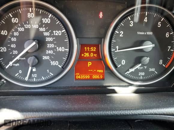 2009 BMW 3 Series 328i с VIN WBAWB33549P135934, выставлен на аукционе Copart как лот 81214015 с пробегом 43 599 миль миль и Списание • Salvage title. История ставок и продаж доступна на DreamBid. Изображение 9.