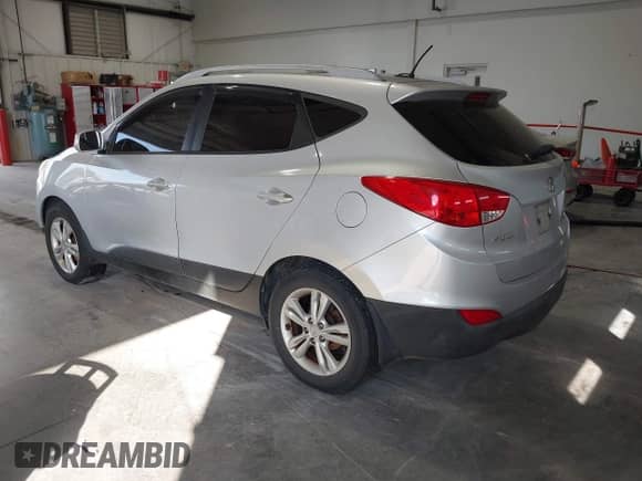 2010 Hyundai Tucson Limited с VIN KM8JU3AC4AU070822, выставлен на аукционе IAAI как лот 43368266 с пробегом 211 621 миль миль и . История ставок и продаж доступна на DreamBid. Изображение 3.