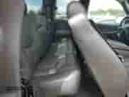 2005 GMC Sierra 1500 SLT z VIN 2GTEK19B451254171, wystawiony jako Copart lot #58470485 z przebiegiem 121 080 mil mil oraz Szkoda całkowita • Salvage title. Historia ofert i sprzedaży dostępna na DreamBid. Obrazek 10.