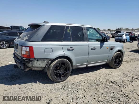 2006 Land Rover Range Rover Sport HSE with VIN SALSF25486A956322, listed as a Copart auction lot 68209045 with 178,721 mi miles and Salvage title. Bid and sale history available at DreamBid. Image 3.