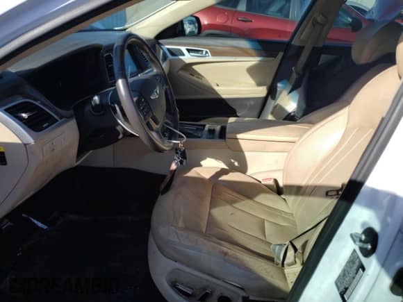 2015 Hyundai Genesis 3.8L with VIN KMHGN4JE8FU028742, listed as a Copart auction lot 85326445 with Not provided miles and Clean title. Bid and sale history available at DreamBid. Image 7.