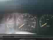 1989 Ford F-150 z VIN 1FTEF14N0KPA15656, wystawiony jako Copart lot #82696714 z przebiegiem 97 066 mil mil oraz Czysty tytuł • Clean title. Historia ofert i sprzedaży dostępna na DreamBid. Obrazek 9.