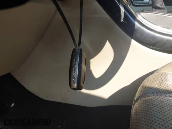 2011 Land Rover Range Rover Sport HSE Lux with VIN SALSK2D47BA713513, listed as a IAAI auction lot 42664248 with 234,659 mi miles and . Bid and sale history available at DreamBid. Image 11.