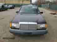 1993 Mercedes-Benz 300 с VIN WDBEA28E5PB835958, выставлен на аукционе Copart как лот 50851925 с пробегом 90 553 миль миль и Чистый • Clean title. История ставок и продаж доступна на DreamBid. Изображение 5.