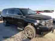 2015 Chevrolet Suburban LS z VIN 1GNSCHEC9FR585125, wystawiony jako Copart lot #89390825 z przebiegiem 104 180 mil mil oraz Czysty tytuł • Clean title. Historia ofert i sprzedaży dostępna na DreamBid. Obrazek 4.