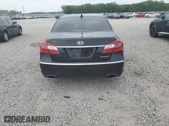 2013 Hyundai Genesis 3.8L z VIN KMHGC4DD4DU217510, wystawiony jako Copart lot #71065165 z przebiegiem 110 469 mil mil oraz Szkoda całkowita • Salvage title. Historia ofert i sprzedaży dostępna na DreamBid. Obrazek 6.