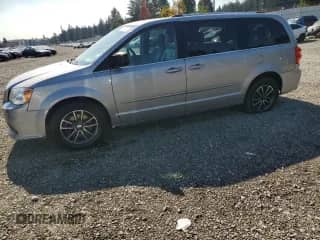 2017 Dodge Grand Caravan SXT z VIN 2C4RDGCG9HR558119, wystawiony jako Copart lot #83994835 z przebiegiem 157 507 mil mil oraz Czysty tytuł • Clean title. Historia ofert i sprzedaży dostępna na DreamBid. Obrazek 1.